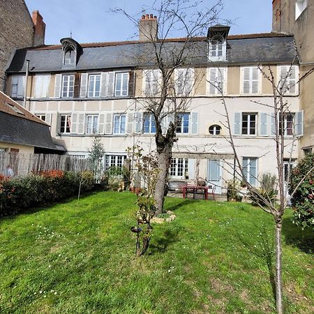 La Cour Du Chateau La Charité-sur-Loire Εξωτερικό φωτογραφία