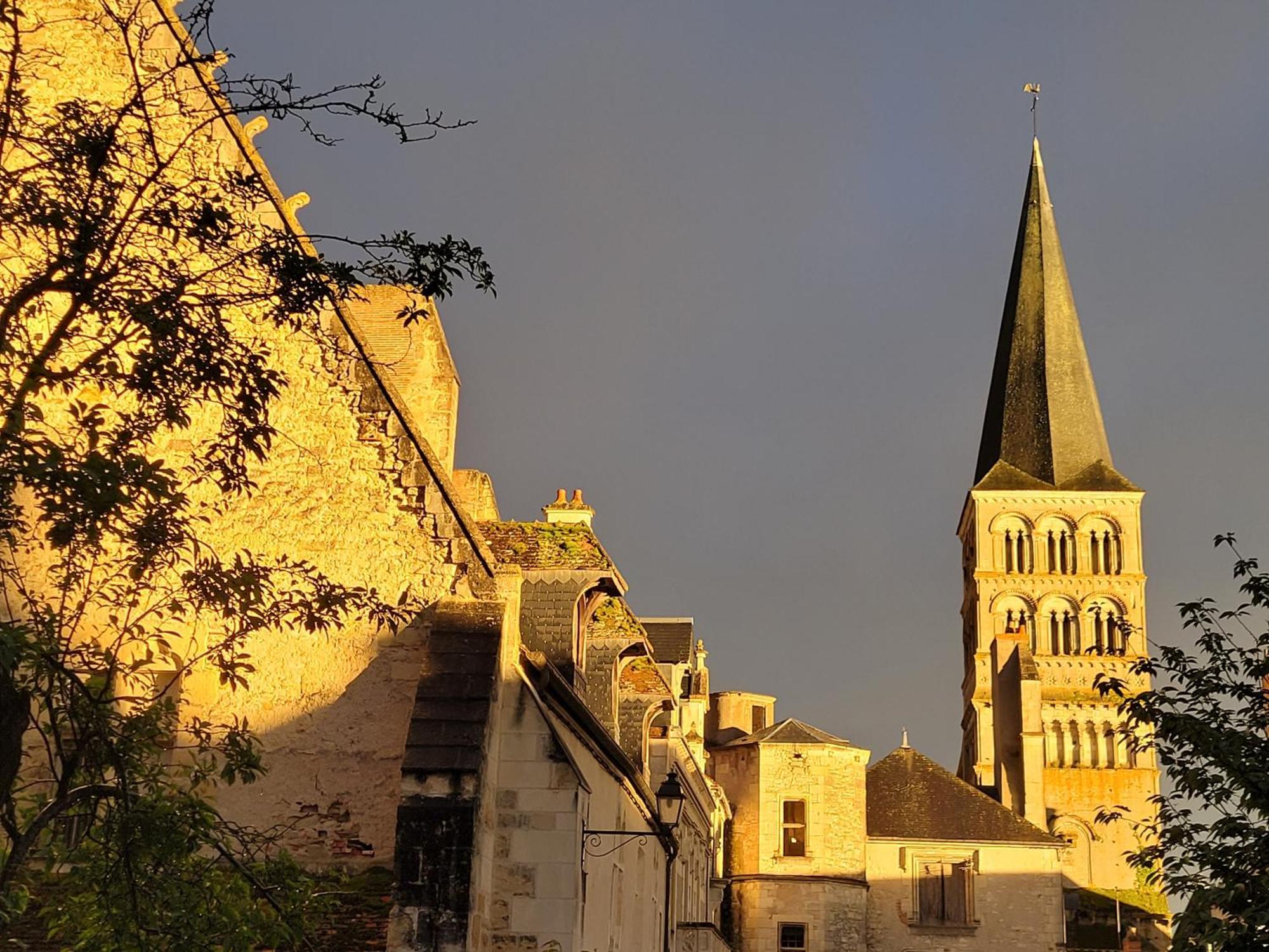 La Cour Du Chateau La Charité-sur-Loire Εξωτερικό φωτογραφία